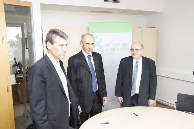 Foto 3 - Podpis smlouvy mezi ČSÚ a HP (04.05.2010)